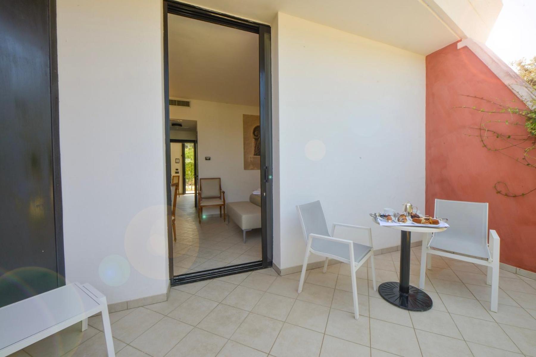 Grand Hotel Masseria Santa Lucia Ostuni Exterior photo